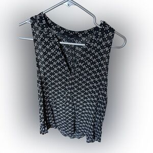 Black Iris brand Large shirt